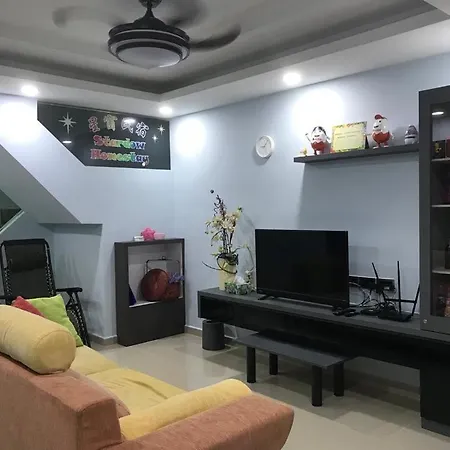 Homestay Stardow~星窗名宿~ Johor Bahru Exterior photo