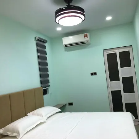 Homestay Stardow~星窗名宿~ Johor Bahru Exterior photo